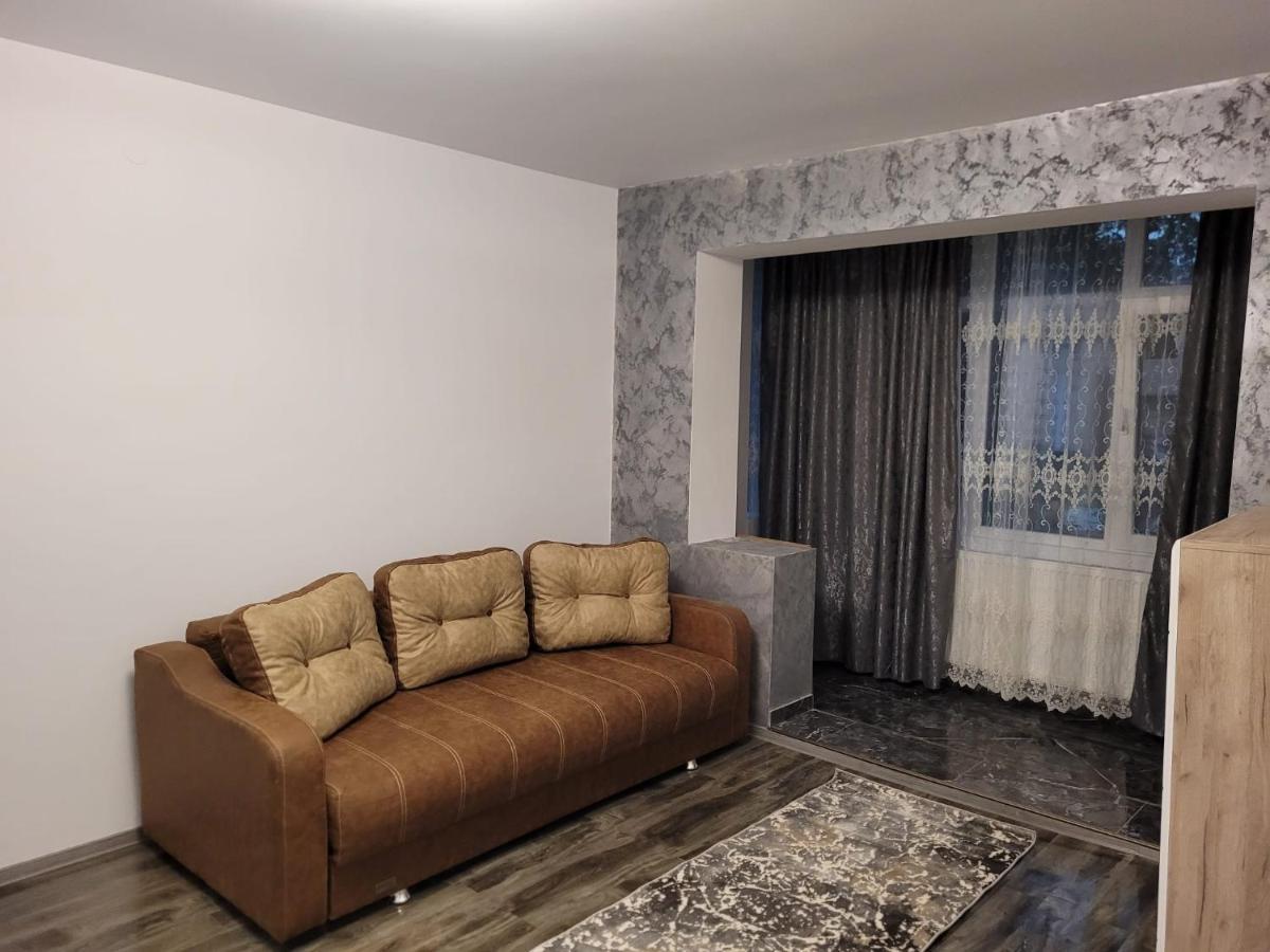 Apartament Regim Hotelier 2 Jassy Zewnętrze zdjęcie